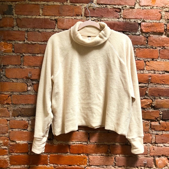 Free People Turtleneck - Picture 1 of 4